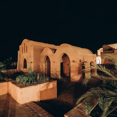 Tzila Bahariya Villa Bahariya Oasis Exteriör bild