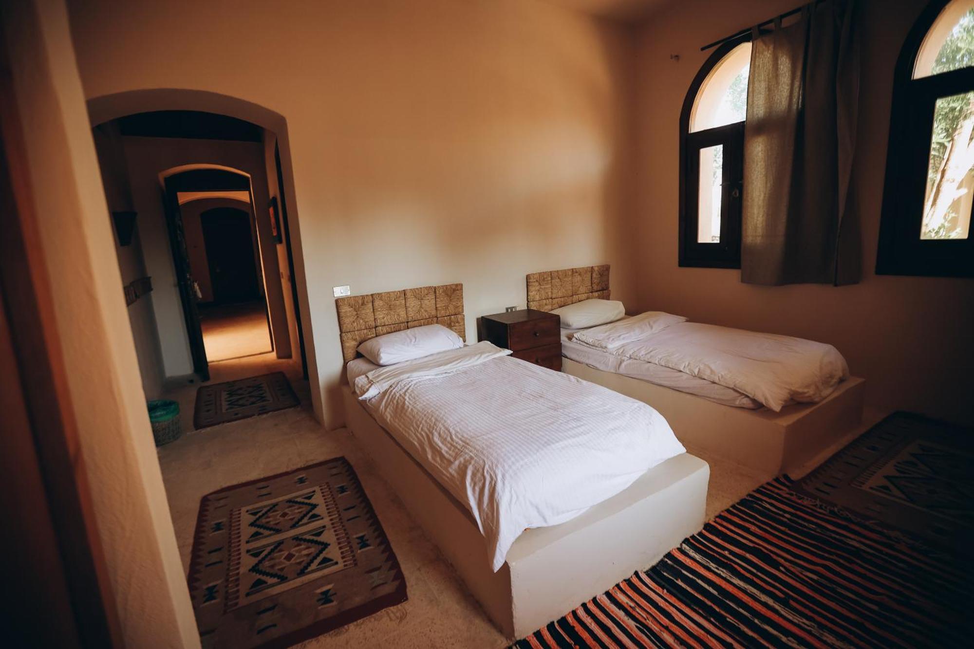 Tzila Bahariya Villa Bahariya Oasis Exteriör bild