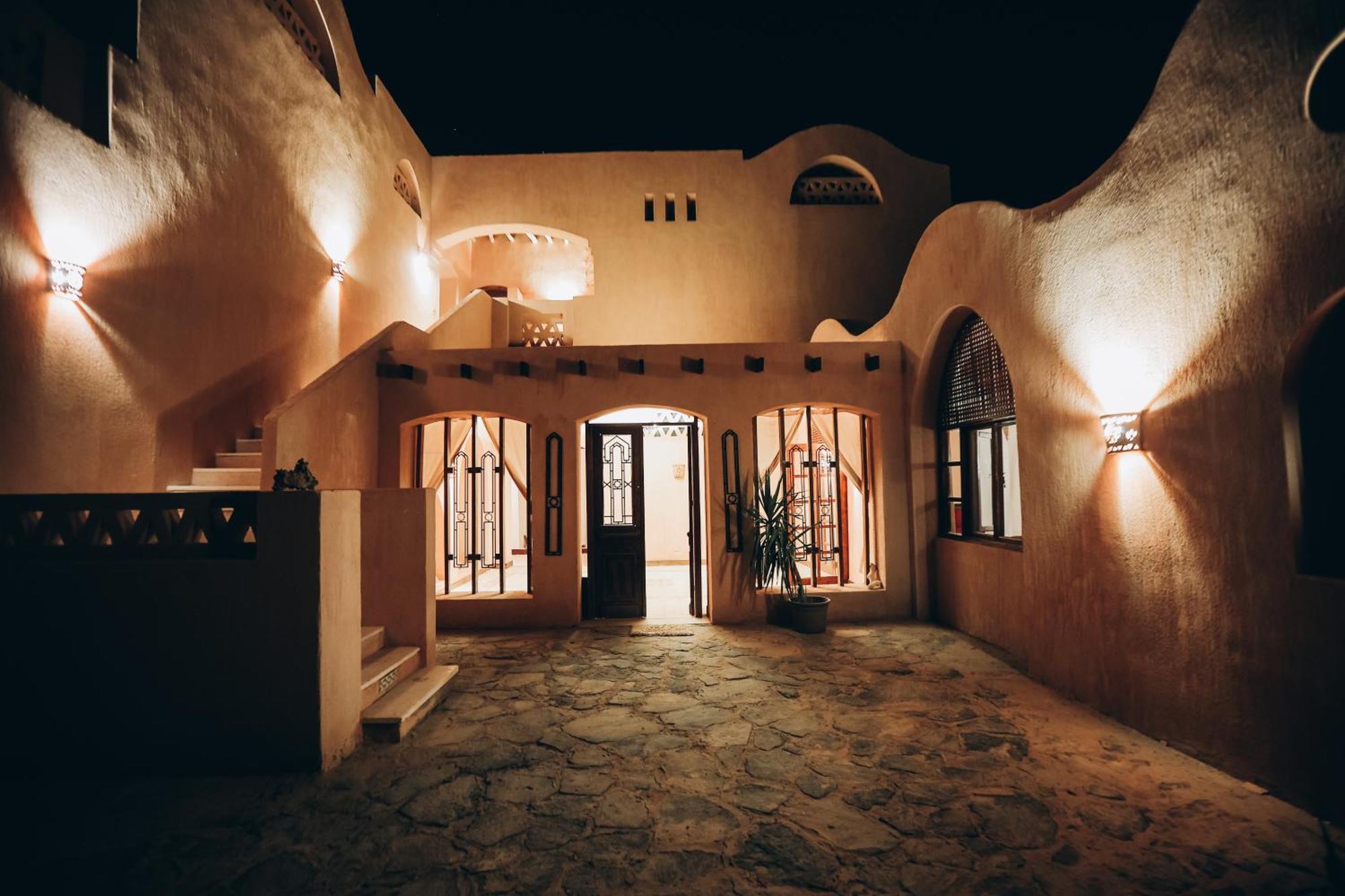 Tzila Bahariya Villa Bahariya Oasis Exteriör bild