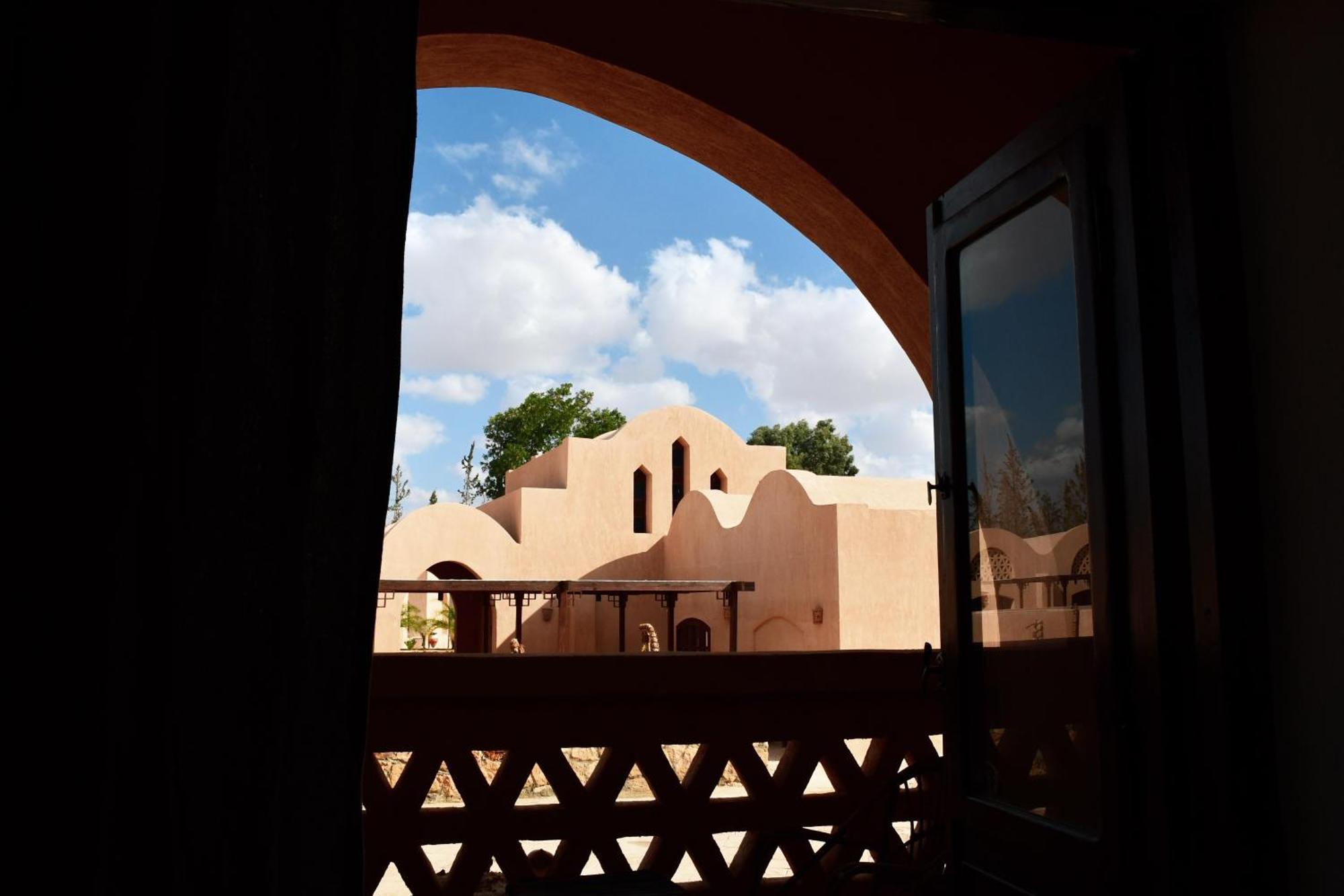 Tzila Bahariya Villa Bahariya Oasis Exteriör bild
