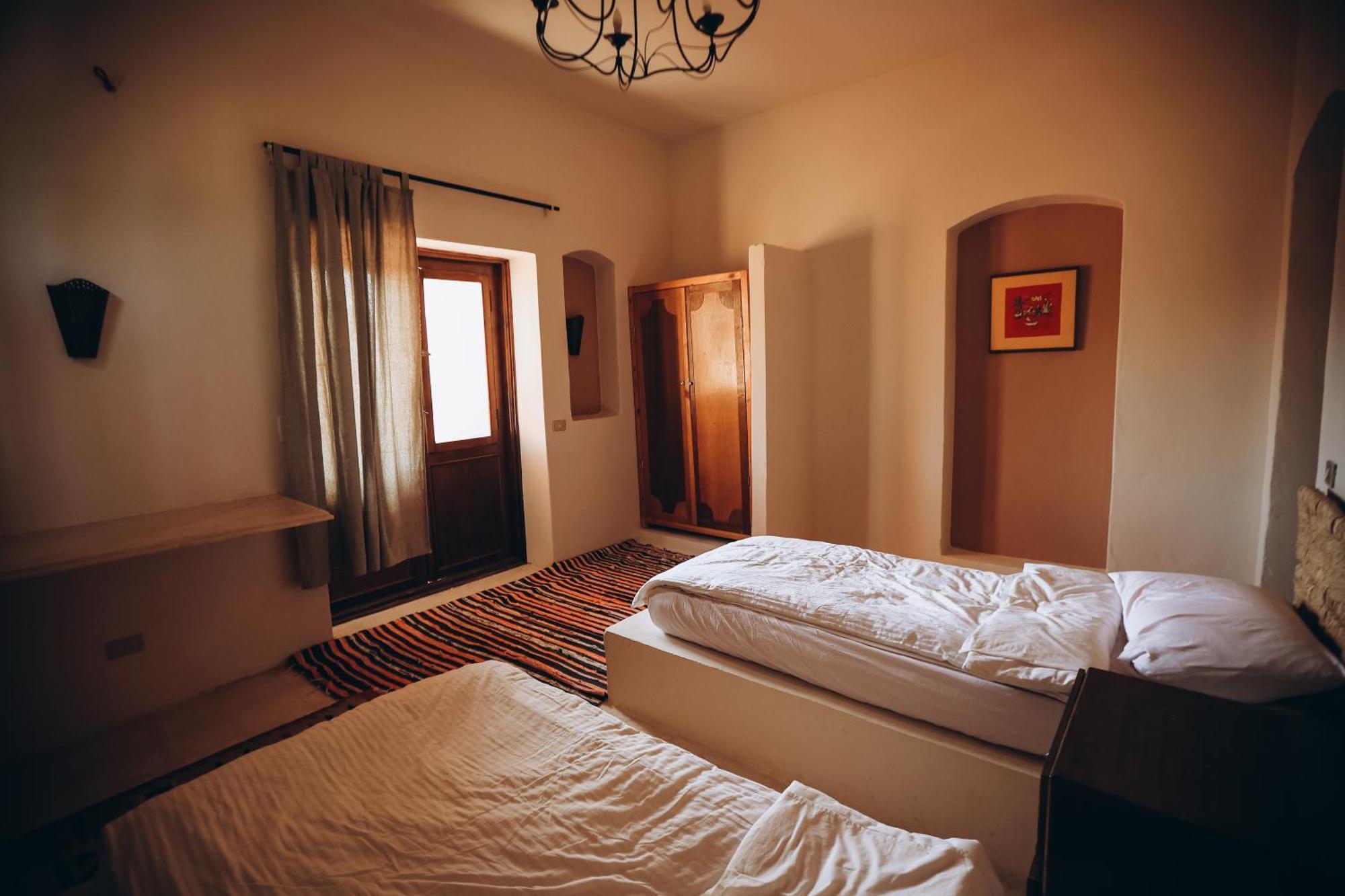 Tzila Bahariya Villa Bahariya Oasis Exteriör bild