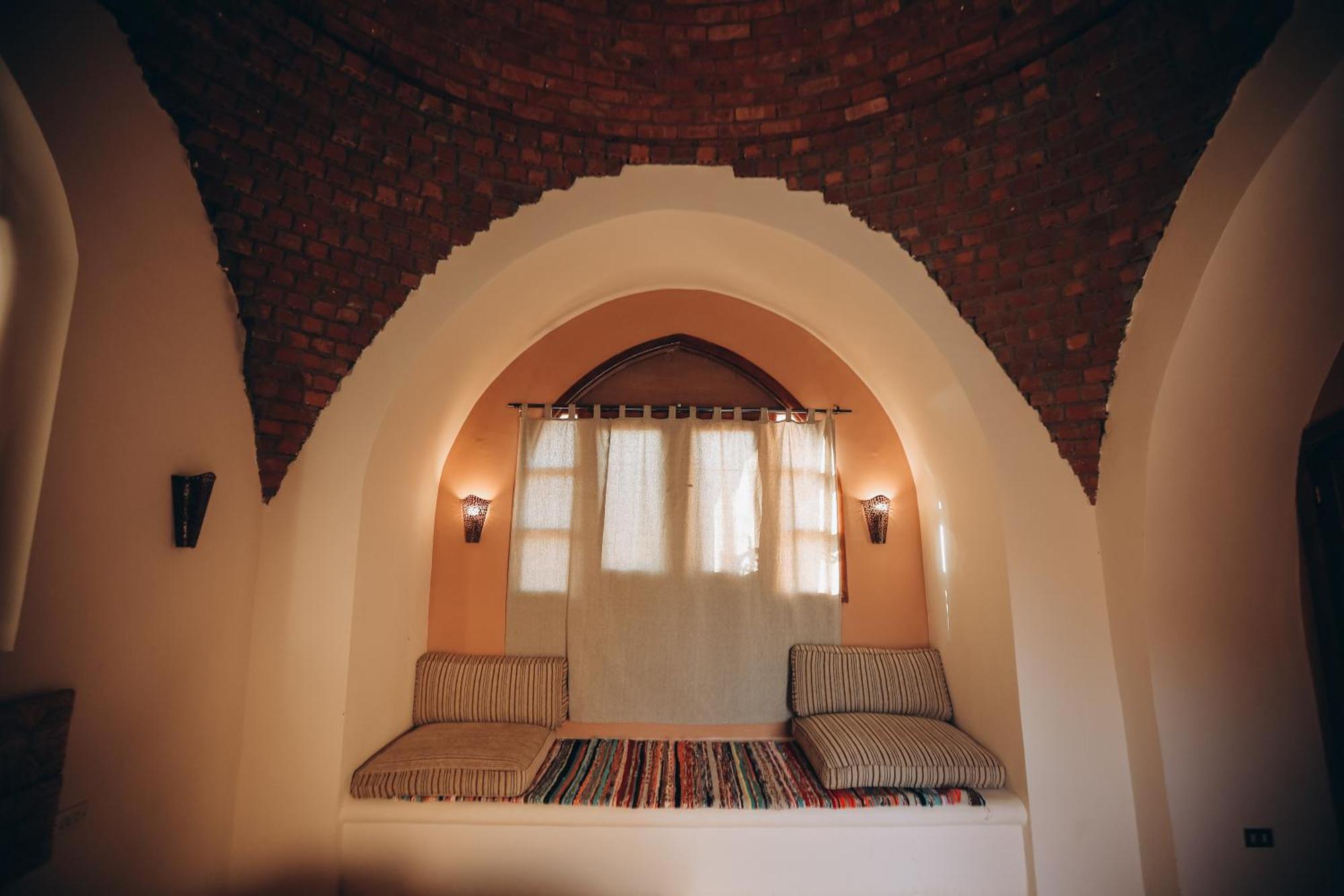 Tzila Bahariya Villa Bahariya Oasis Exteriör bild