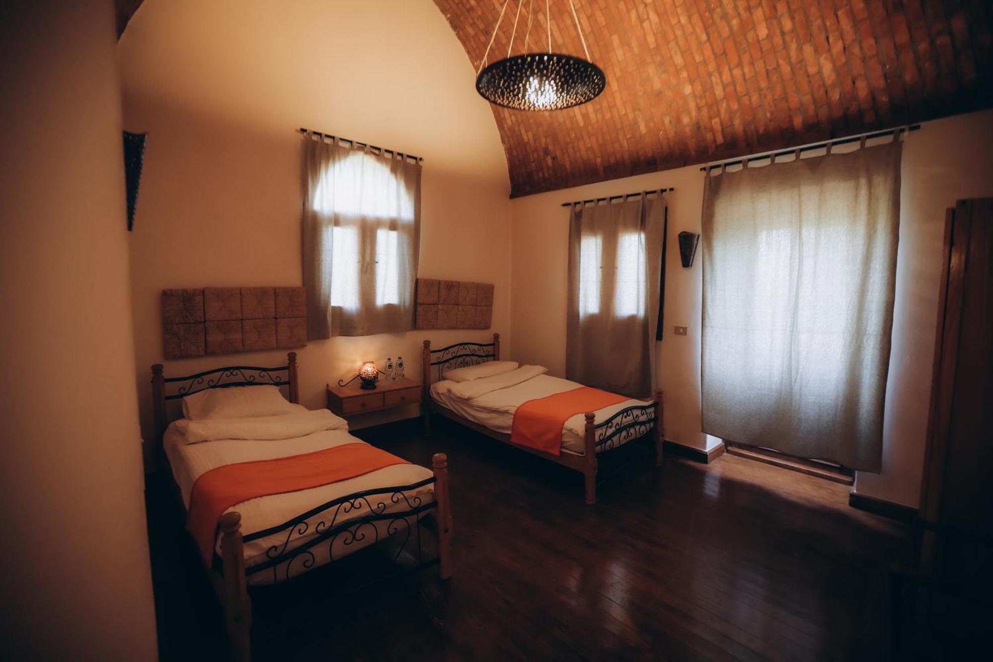 Tzila Bahariya Villa Bahariya Oasis Exteriör bild
